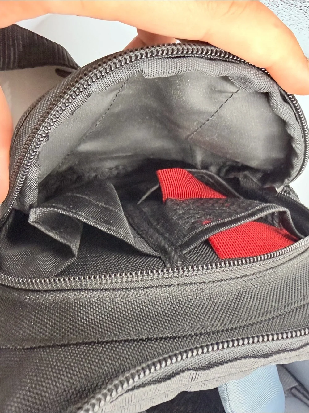 Tamrac Black Compact Camera Shoulder Bag with Padded Interior 5510
